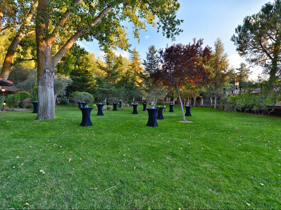 finca-para-bodas-en-madrid-jardin-el-botero